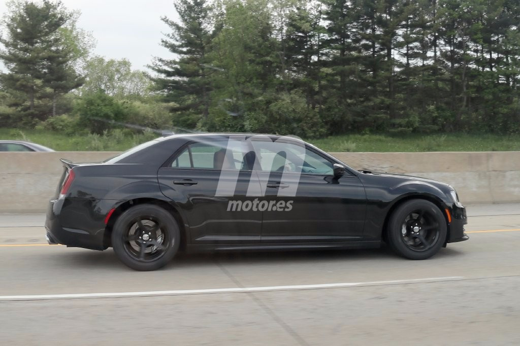 El Chrysler 300 no recibirá el V8 Hellcat de 717 CV