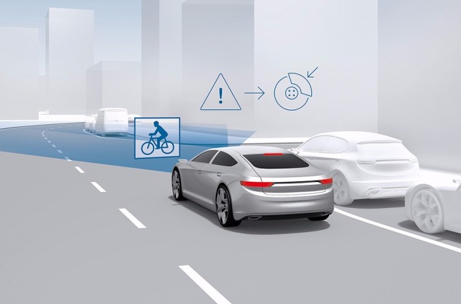 Bosch - sistema de frenada de emergencia con detección de ciclistas Bosch - sistema de frenada de emergencia con detección de ciclistas