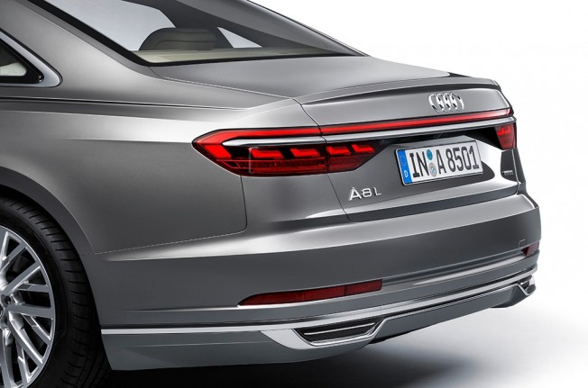 Luces traseras OLED de Audi A8 Luces traseras OLED de Audi A8