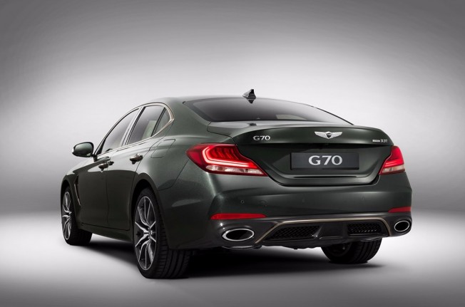 Genesis G70 2018 - posterior Genesis G70 2018 - posterior