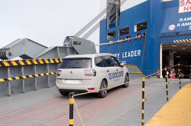 Vehículo 13 millones fabricado por PSA en Vigo Vehículo 13 millones fabricado por PSA en Vigo