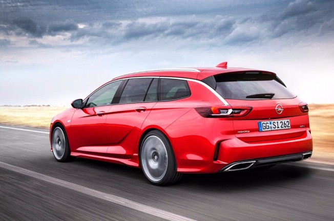 Opel Insignia Sports Tourer GSi 2018 - posterior Opel Insignia Sports Tourer GSi 2018 - posterior