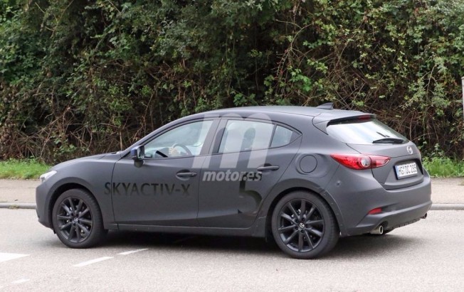 Mazda3 2019 - foto espía Mazda3 2019 - foto espía