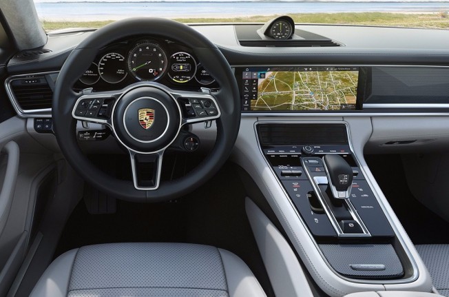 Porsche Panamera Turbo S E-Hybrid Sport Turismo - interior Porsche Panamera Turbo S E-Hybrid Sport Turismo - interior