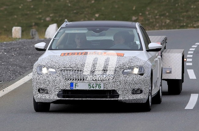 Skoda Superb 2018 - foto espía Skoda Superb 2018 - foto espía