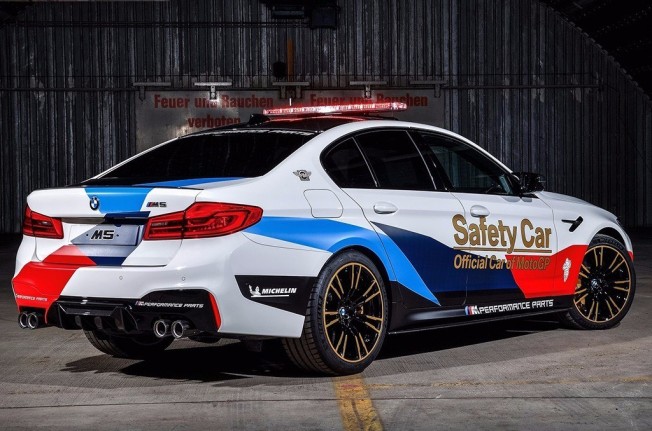 BMW M5 MotoGP Safety Car 2018 - posterior BMW M5 MotoGP Safety Car 2018 - posterior
