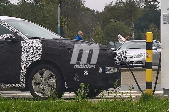 Hyundai Kona EV 2018 - foto espía frontal Hyundai Kona EV 2018 - foto espía frontal