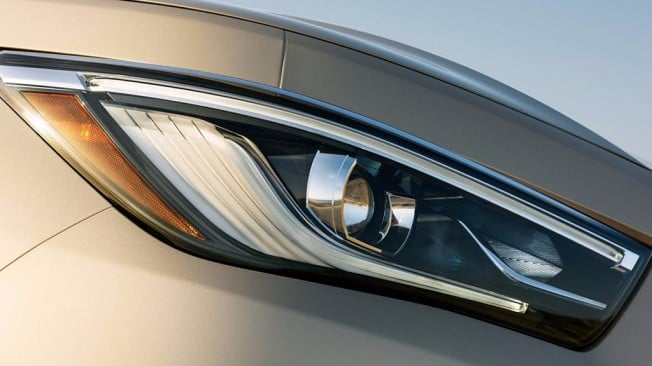 Infiniti QX80 2018 - ópticas Infiniti QX80 2018 - ópticas