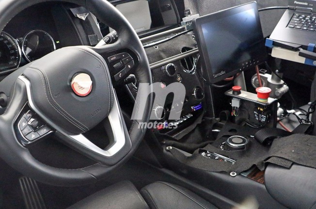 Rolls-Royce Cullinan 2020 - foto espía interior Rolls-Royce Cullinan 2020 - foto espía interior