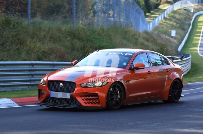 Jaguar XE SV Project 8 - foto espía en Nürburgring Jaguar XE SV Project 8 - foto espía en Nürburgring