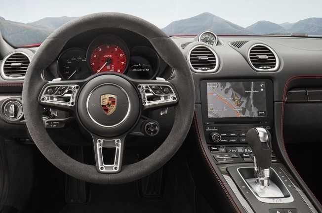Porsche 718 Boxster GTS 2018 - interior Porsche 718 Boxster GTS 2018 - interior