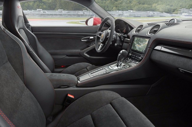 Porsche 718 Cayman GTS 2018 - interior Porsche 718 Cayman GTS 2018 - interior