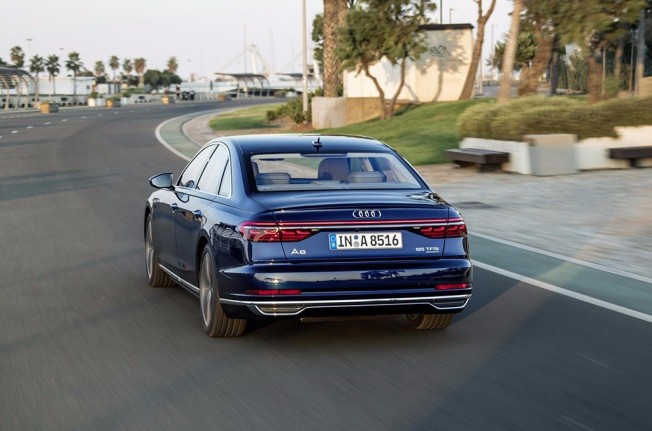 Audi A8 2018 - posterior Audi A8 2018 - posterior
