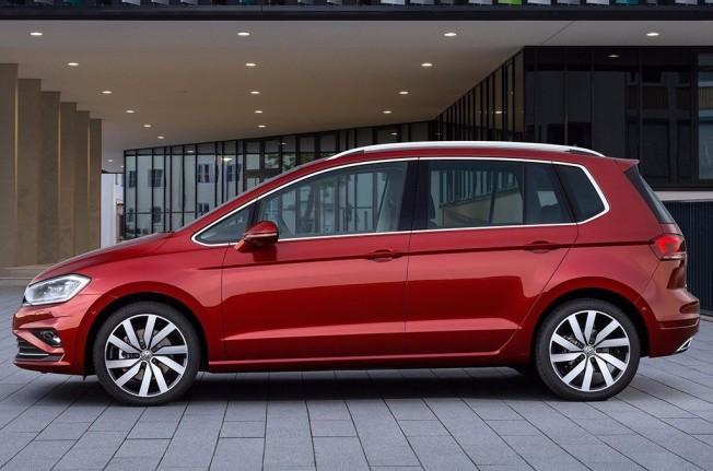 Volkswagen Golf Sportsvan 2018 - lateral Volkswagen Golf Sportsvan 2018 - lateral