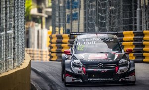 Huff gana la mojada carrera principal del WTCC en Macao