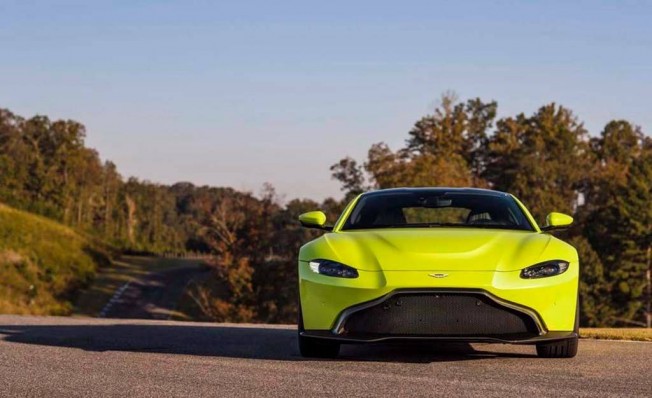 Aston Martin Vantage 2018 - frontal Aston Martin Vantage 2018 - frontal