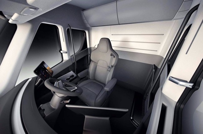 Tesla Semi 2019 - interior Tesla Semi 2019 - interior