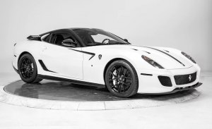 Uno de los raros Ferrari 599 GTO con pack aerodinámico XX a la venta
