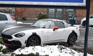 Abarth 124 GT: la nueva versión hard-top cazada por primera vez
