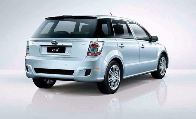 BYD E6 - posterior BYD E6 - posterior