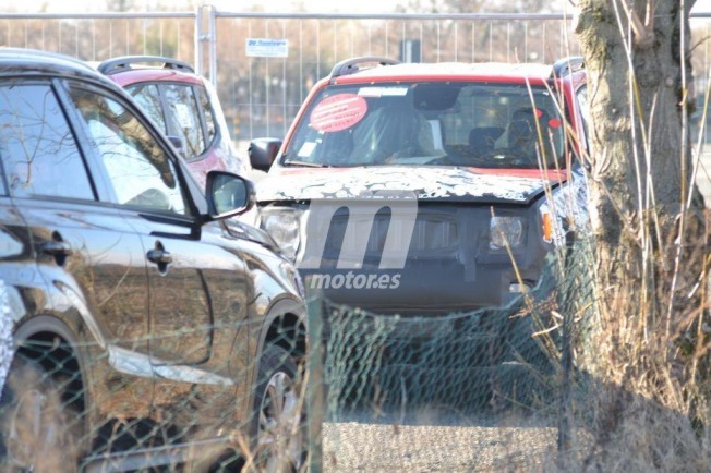 Jeep Renegade 2019 - foto espía frontal Jeep Renegade 2019 - foto espía frontal