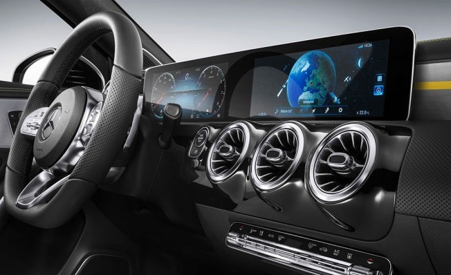 Mercedes-Benz MBUX Mercedes-Benz MBUX