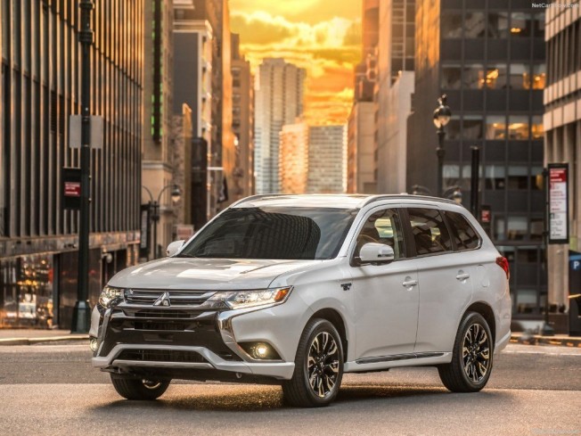Mitsubishi Outlander PHEV Mitsubishi Outlander PHEV