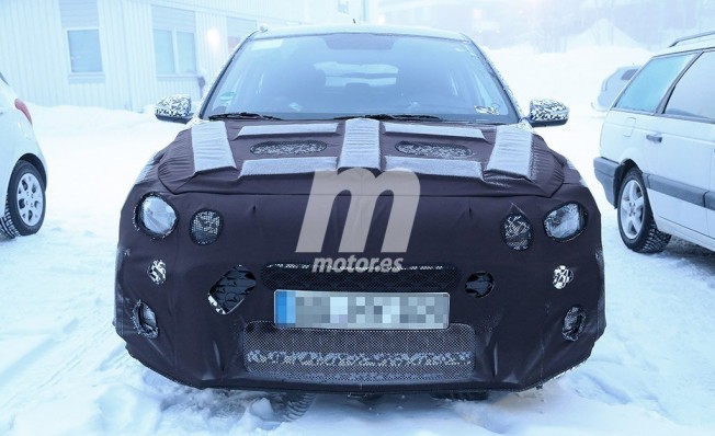Hyundai i20 2018 - foto espía frontal Hyundai i20 2018 - foto espía frontal