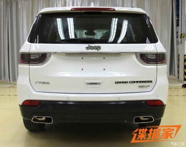 Jeep Grand Commander 2019 - foto espía posterior Jeep Grand Commander 2019 - foto espía posterior
