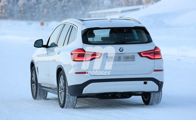 BMW iX3 2020 - foto espía posterior BMW iX3 2020 - foto espía posterior