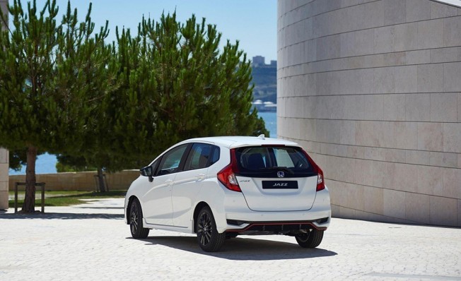 Honda Jazz 2018 - posterior Honda Jazz 2018 - posterior