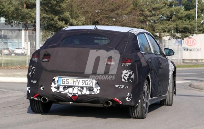 Hundai i30 Fastback N 2019 - foto espía posterior Hundai i30 Fastback N 2019 - foto espía posterior
