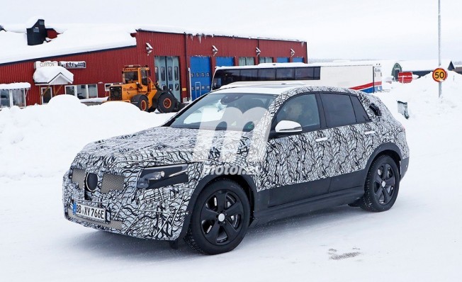 Mercedes EQC 2019 - foto espía Mercedes EQC 2019 - foto espía