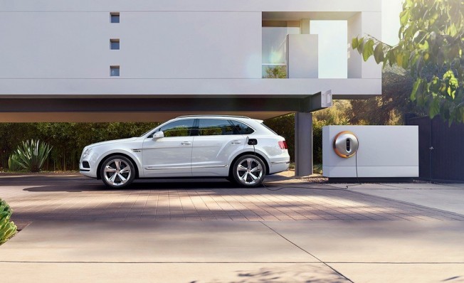 Bentley Bentayga Hybrid - lateral Bentley Bentayga Hybrid - lateral