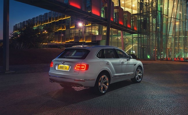 Bentley Bentayga Hybrid - posterior Bentley Bentayga Hybrid - posterior