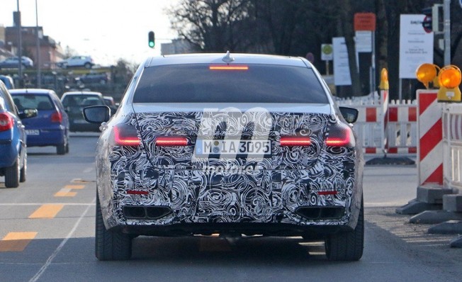 BMW Serie 7 2019 - foto espía posterior BMW Serie 7 2019 - foto espía posterior