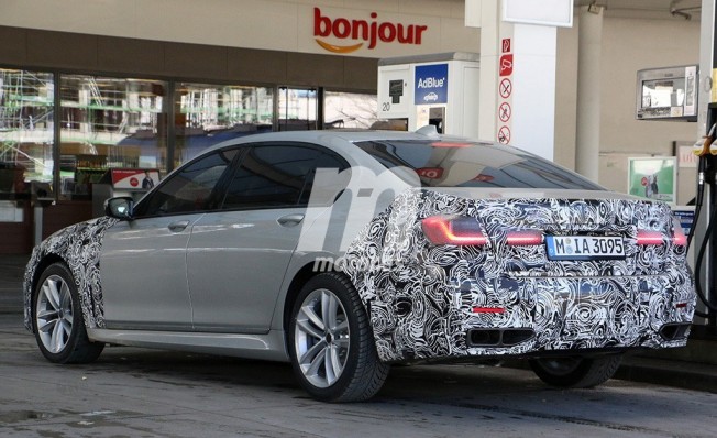 BMW Serie 7 2019 - foto espía posterior BMW Serie 7 2019 - foto espía posterior