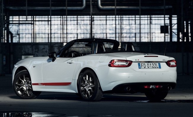 Fiat 124 Spider S-Design Fiat 124 Spider S-Design
