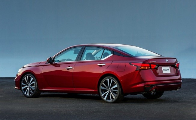 Nissan Altima 2019 - posterior Nissan Altima 2019 - posterior