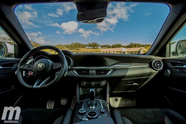 Alfa Romeo Stelvio Quadrifoglio Verde - interior Alfa Romeo Stelvio Quadrifoglio Verde - interior