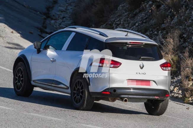 Renault Captur 2020 - foto espía posterior Renault Captur 2020 - foto espía posterior