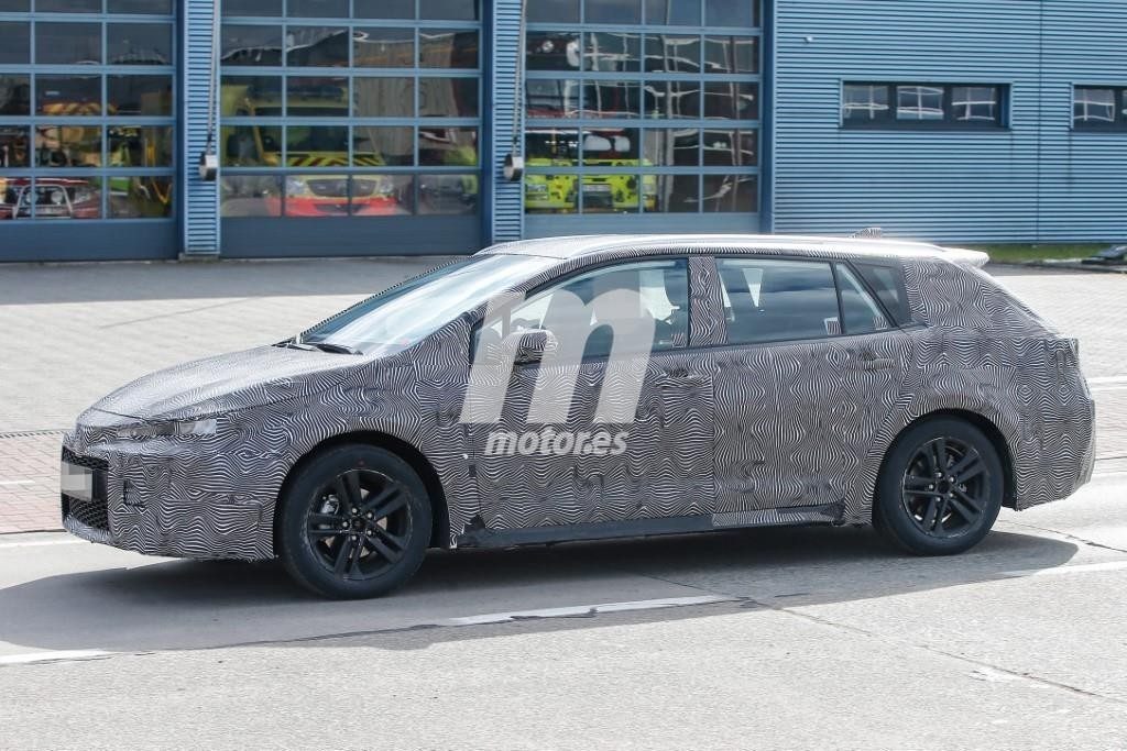 toyota-auris-touring-sports-2019-fotos-e