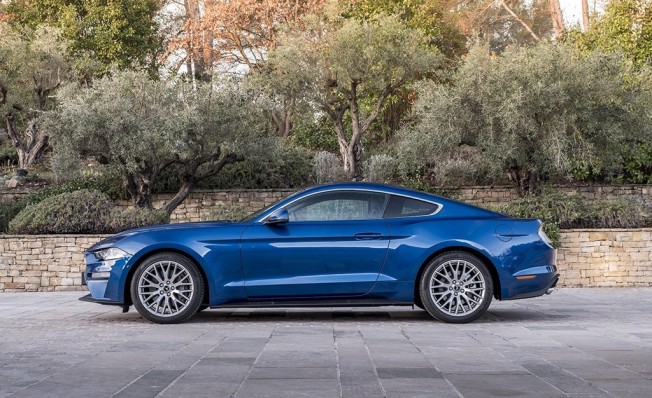 Ford Mustang 2018 - lateral Ford Mustang 2018 - lateral