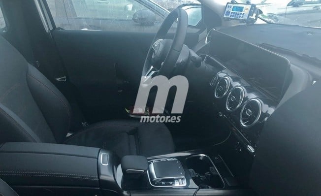 Mercedes Clase B 2019 - foto espía interior Mercedes Clase B 2019 - foto espía interior