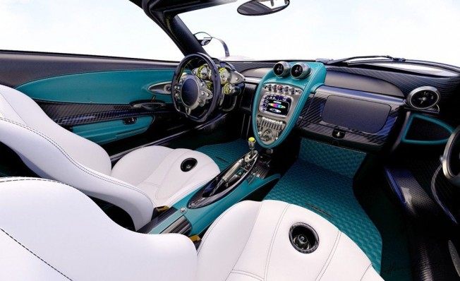 Pagani Huayra L'Ultimo - interior Pagani Huayra L'Ultimo - interior