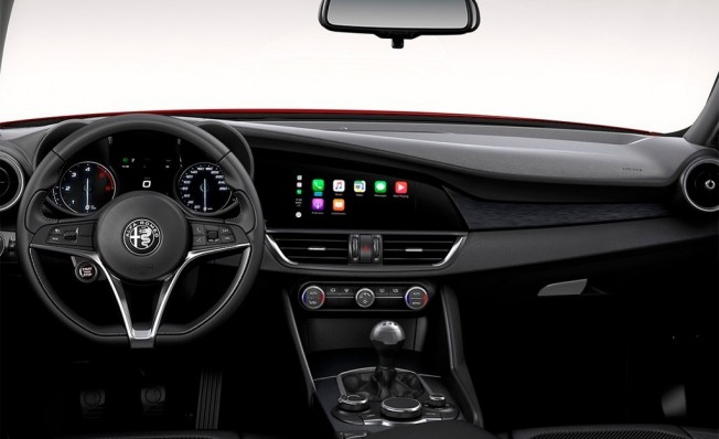 Alfa Romeo Giulia Executive - interior Alfa Romeo Giulia Executive - interior