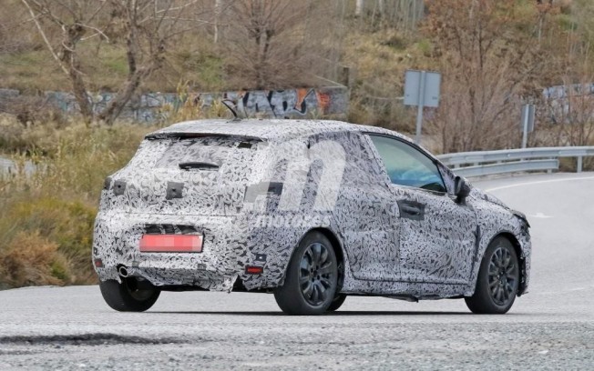 Renault Clio 2019 - foto espía posterior Renault Clio 2019 - foto espía posterior