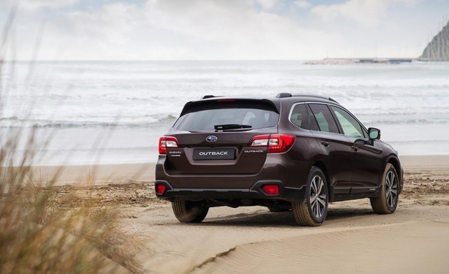 Subaru Outback Executive Plus S - posterior Subaru Outback Executive Plus S - posterior