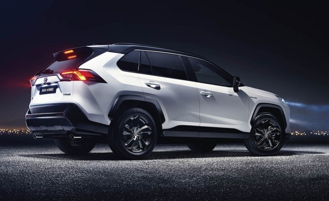 Toyota RAV4 2019 - posterior Toyota RAV4 2019 - posterior