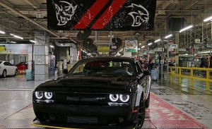 El último Dodge Challenger SRT Demon sale de la cadena de montaje